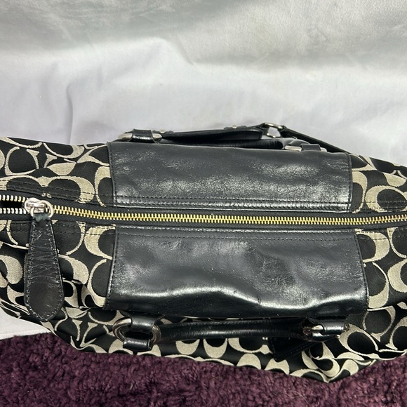 Black Coach bag - Picture 5 of 8